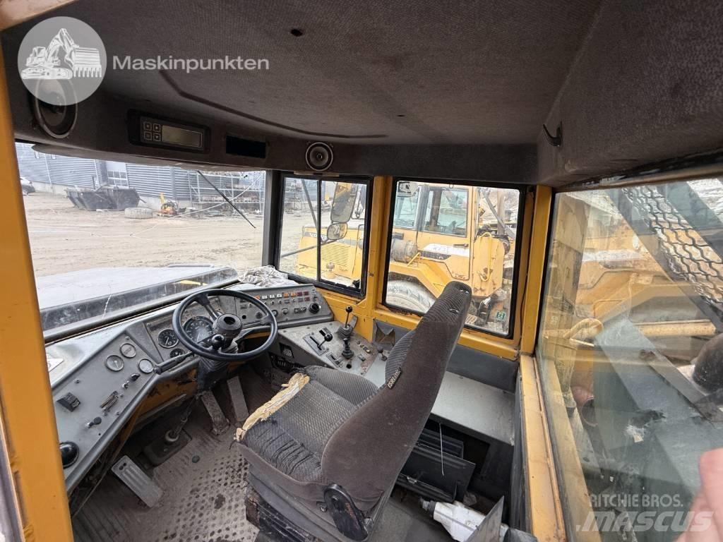 Volvo A 25 C Kĺbové nákladné autá