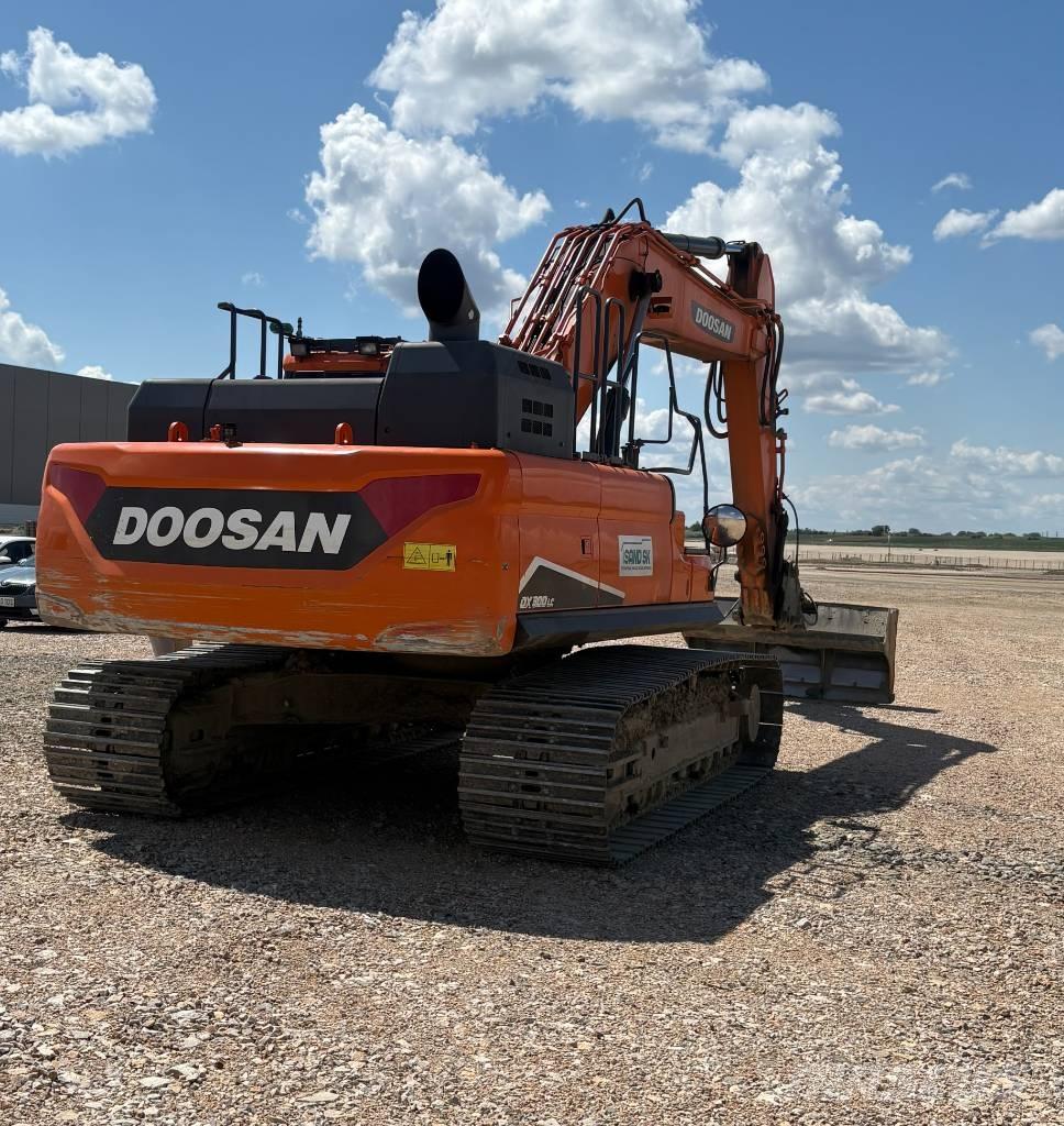 Doosan DX 300 LC-5 Pásové rýpadlá