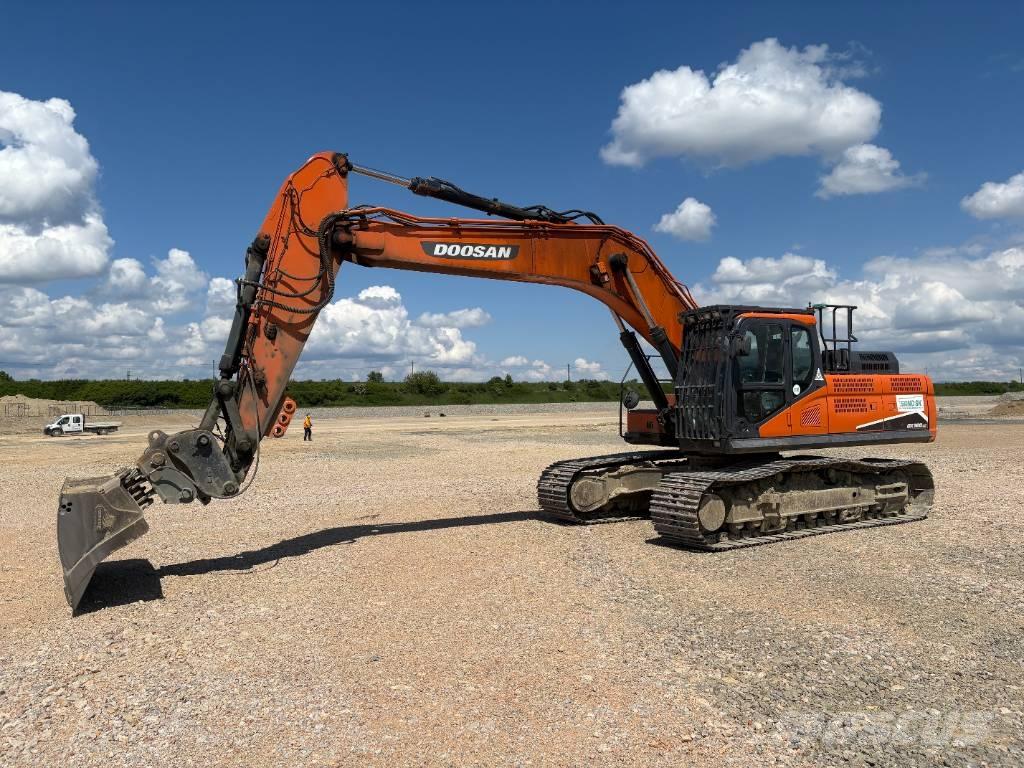 Doosan DX 300 LC-5 Pásové rýpadlá