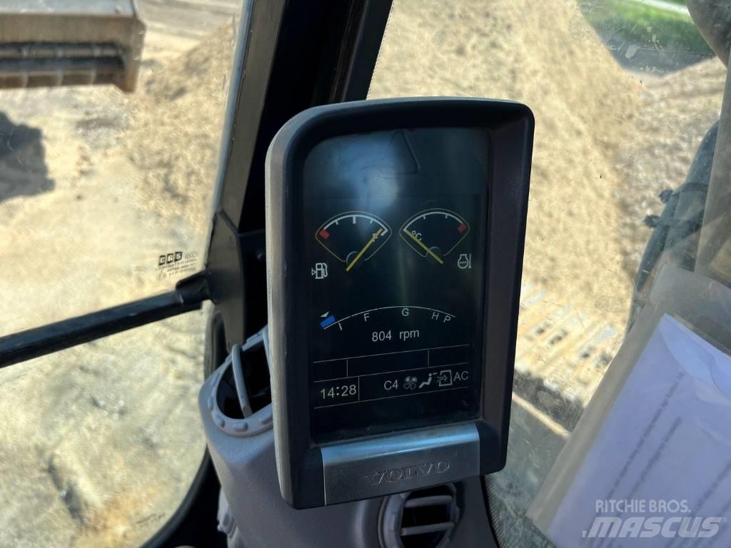 Volvo EC 300 D L Pásové rýpadlá