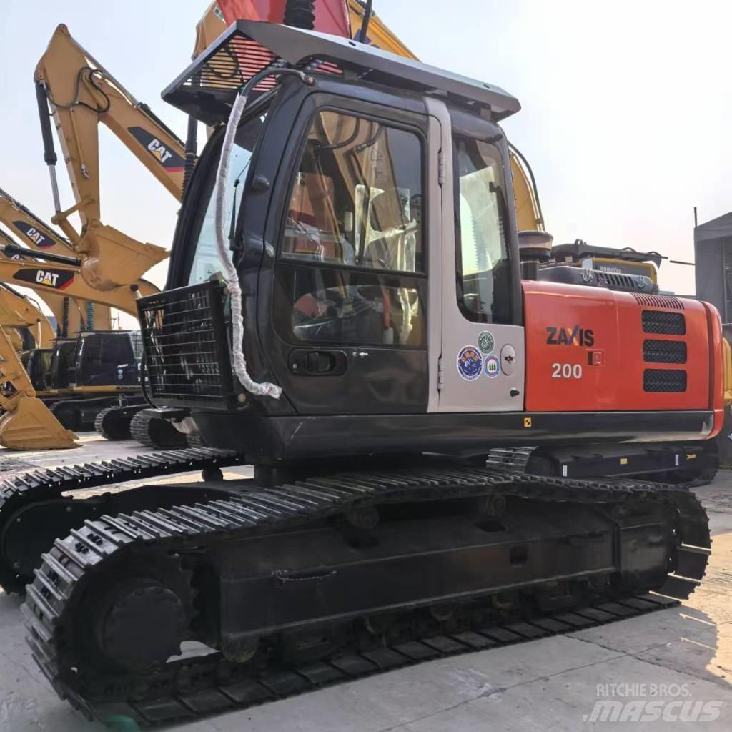 Hitachi ZX 200-3 G Pásové rýpadlá