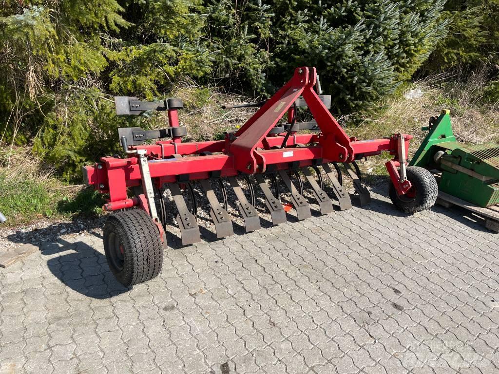 He-Va Front-Board 4m Ďalšie stroje na spracovanie pôdy a príslušenstvo