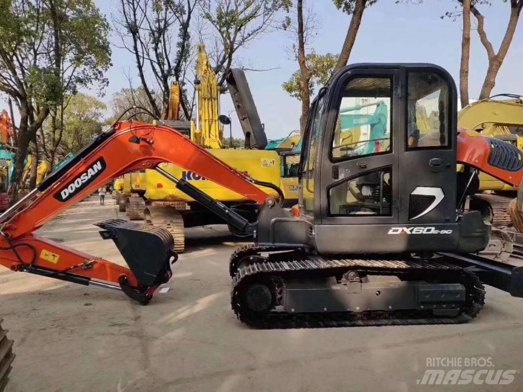 Doosan DX 60-9C Pásové rýpadlá