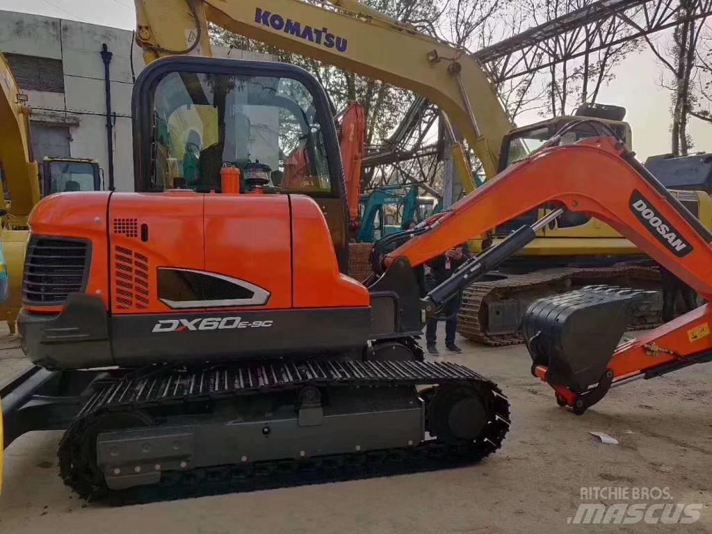 Doosan DX 60-9C Pásové rýpadlá