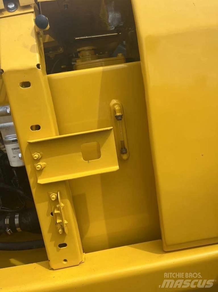 Komatsu PC 130 Midi rýpadlá 7 t - 12 t