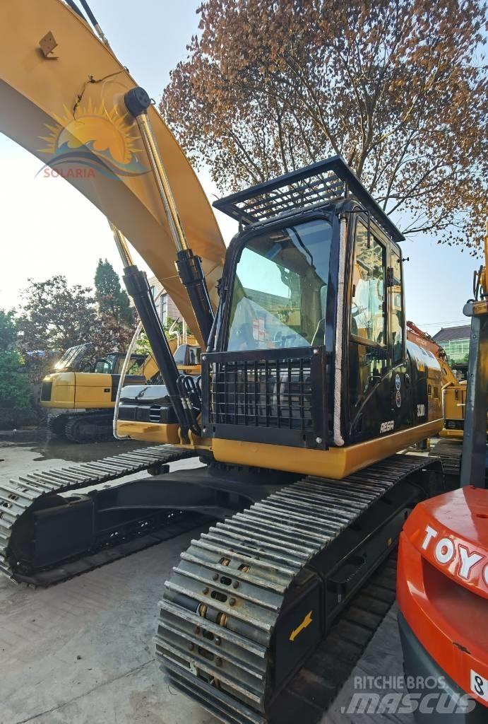 CAT 320D2 Pásové rýpadlá