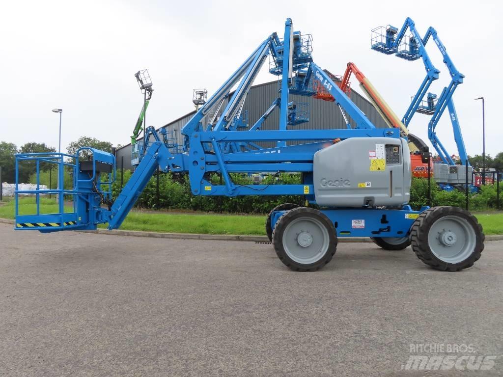 Genie Z 45/25 J Kĺbové plošiny