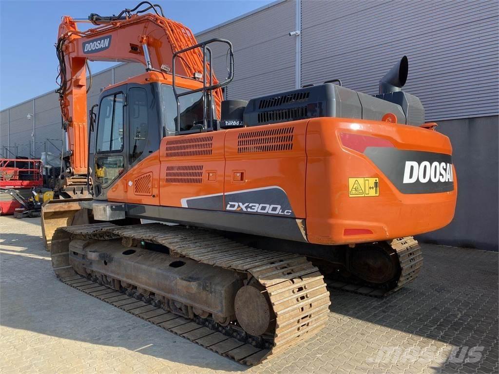 Doosan DX300LC-5 Pásové rýpadlá