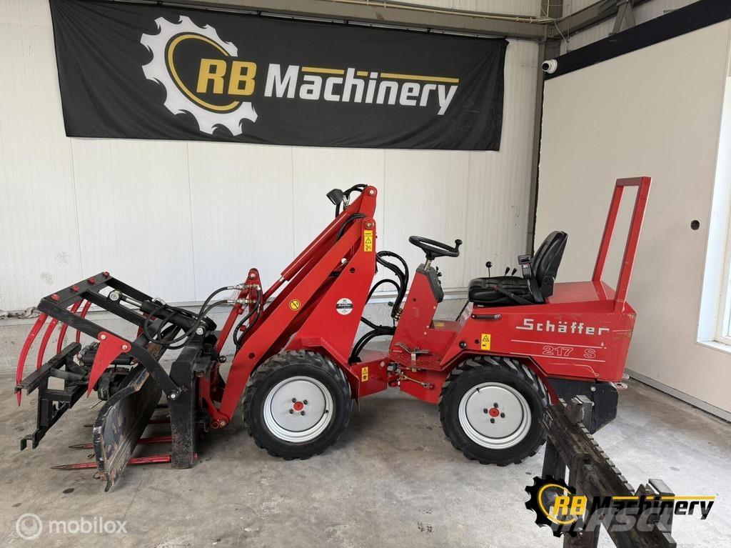 Schäffer 217 S Kolesové nakladače