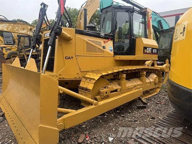 CAT D 7 G LGP Pásové dozéry