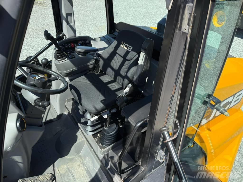 JCB TM 320 Teleskopické nakladače pre poľnohospodárstvo