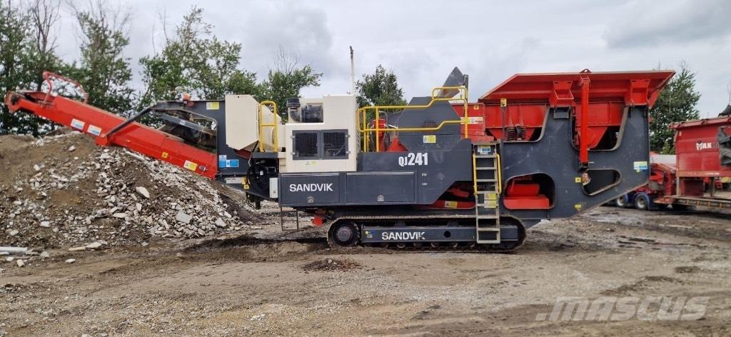 Sandvik QJ 241 Mobilné drviče
