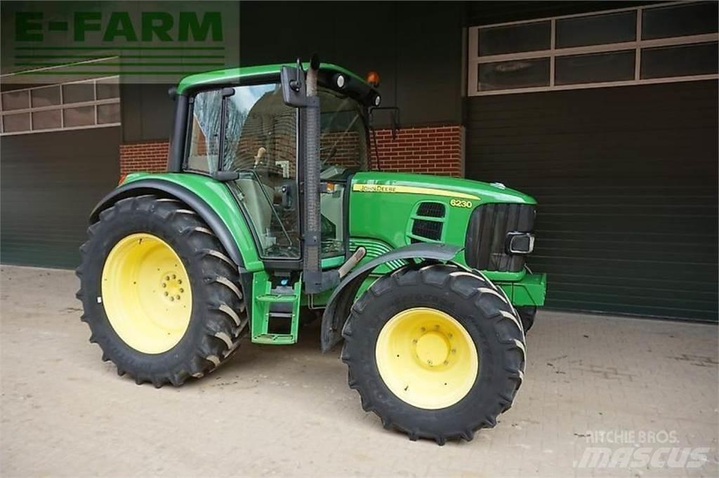 John Deere 6230 Traktory