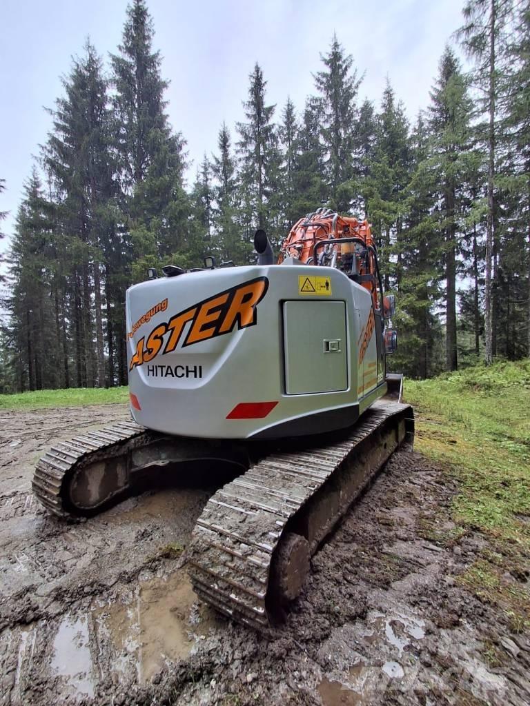 Hitachi ZX 225 US LC Pásové rýpadlá