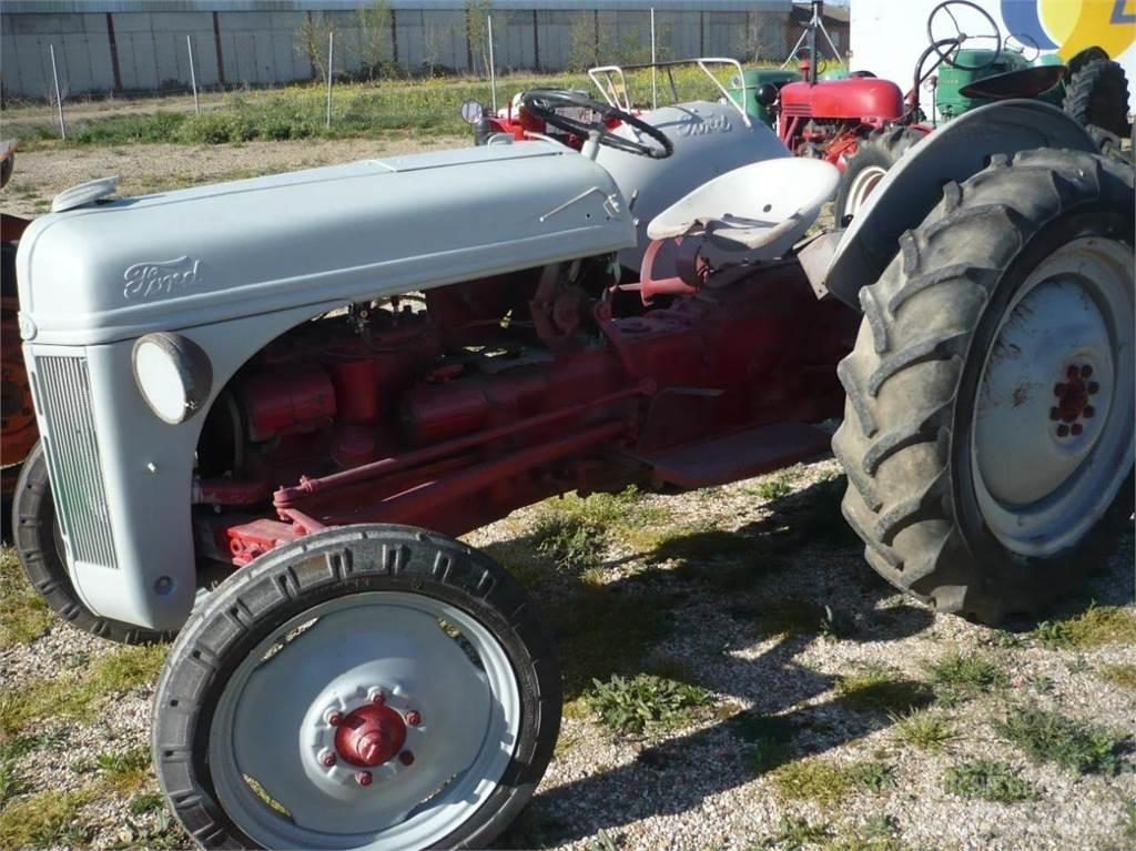 Ford 8N Traktory