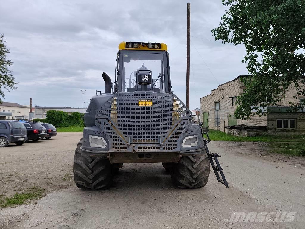 Ponsse BUFFALO 8W Lesné traktory