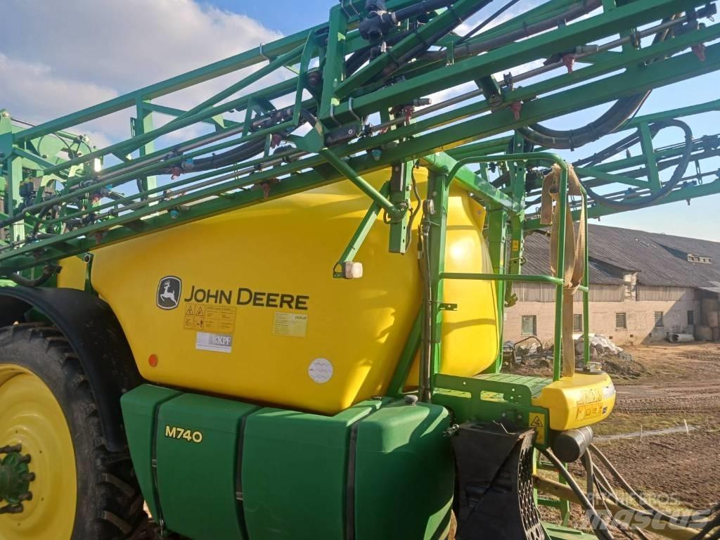 John Deere 740 Ťahané postrekovače
