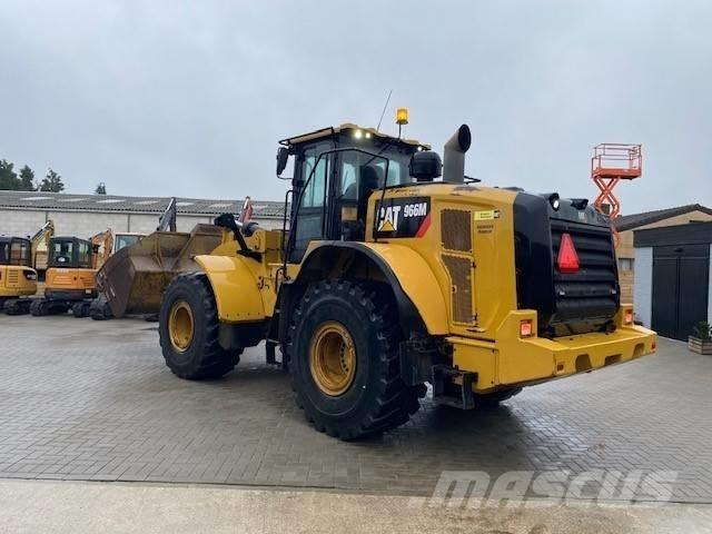 CAT 966 M Kolesové nakladače