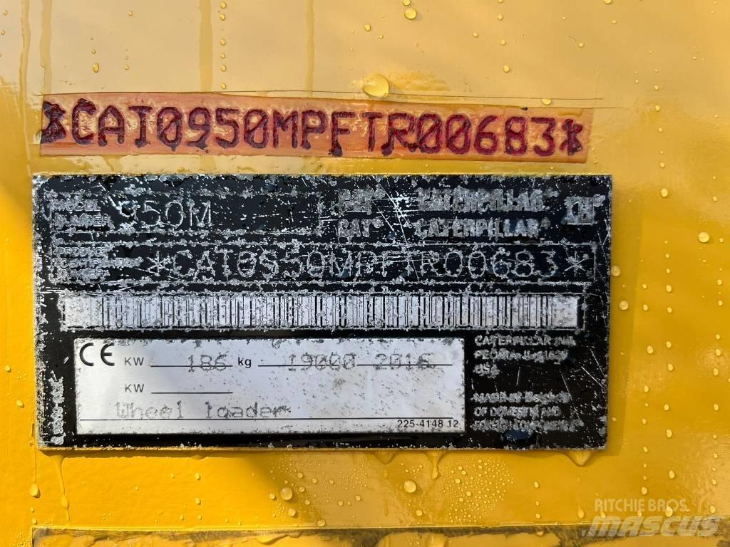 CAT 950M Kolesové nakladače