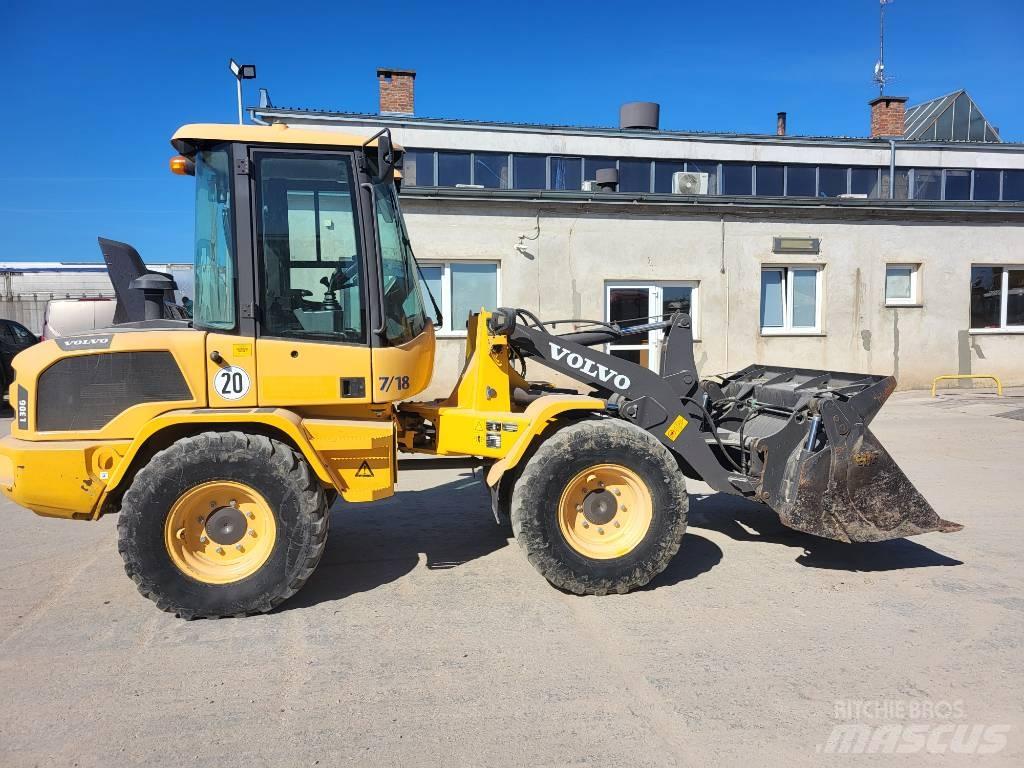 Volvo L 30 G Kolesové nakladače