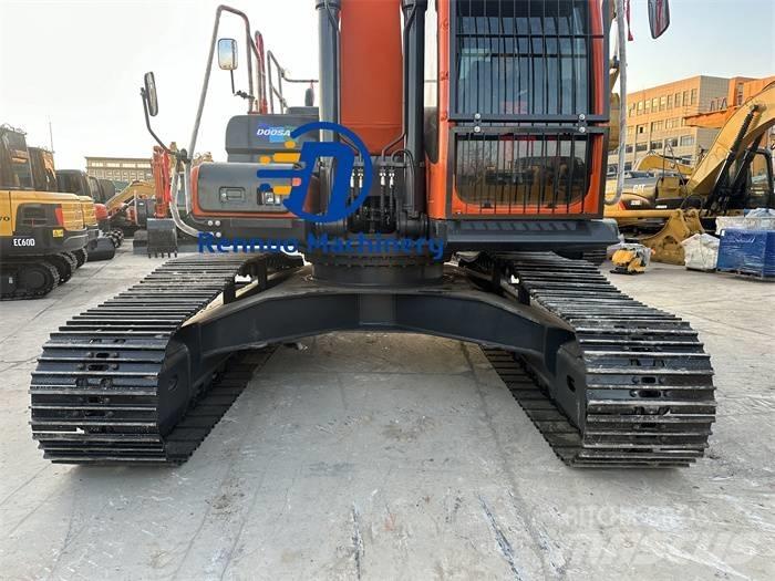 Doosan DX 300LC-9C Pásové rýpadlá
