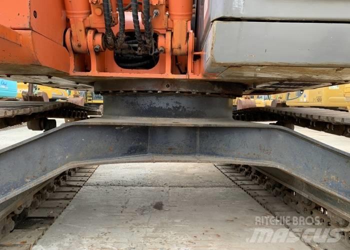 Hitachi ZX 125 Pásové rýpadlá