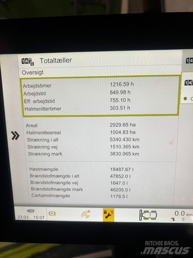 CLAAS Lexion 8700 Kombinované zberacie stroje
