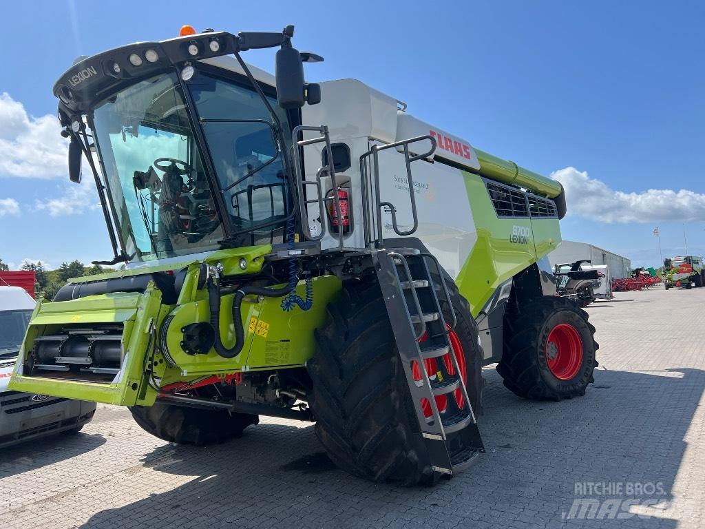 CLAAS Lexion 8700 Kombinované zberacie stroje