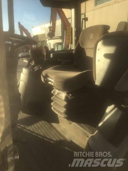 John Deere 6115 R Traktory