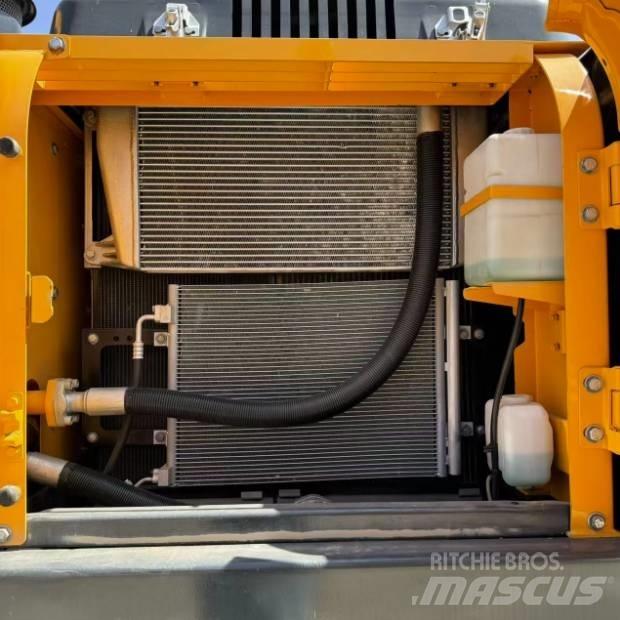 Hyundai R220-9S Pásové rýpadlá