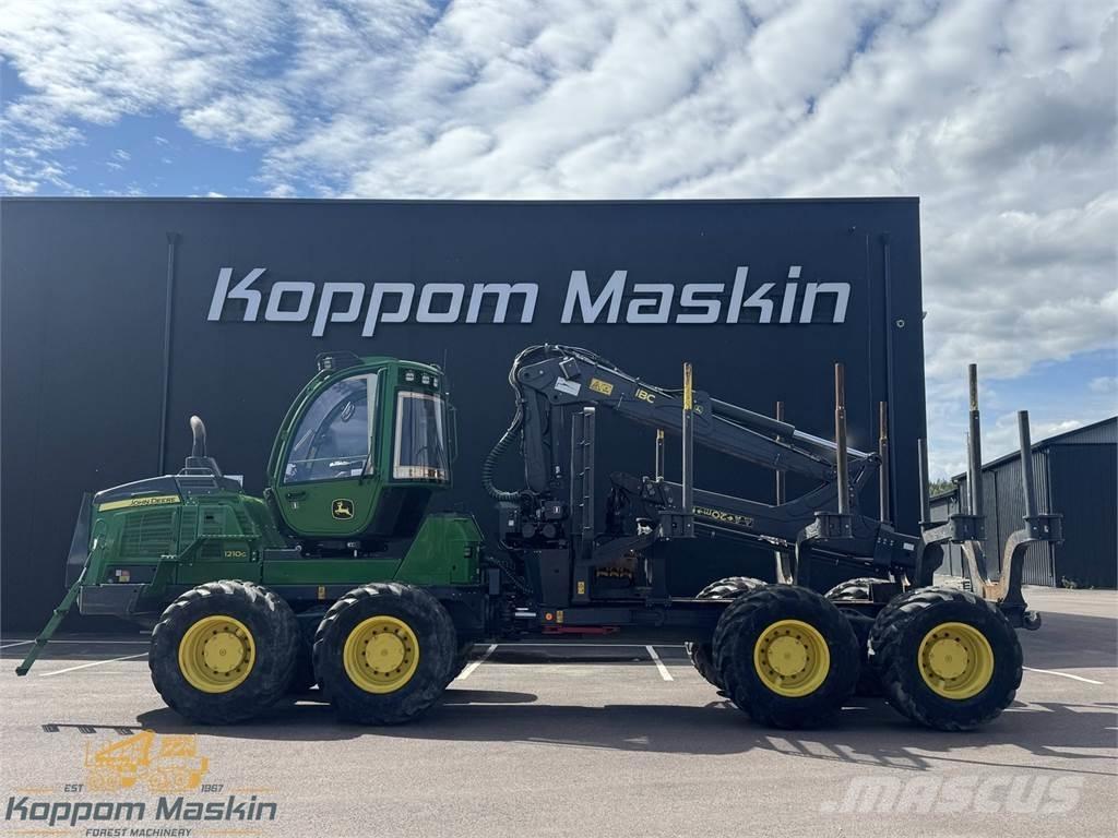 John Deere 1210G Lesné traktory