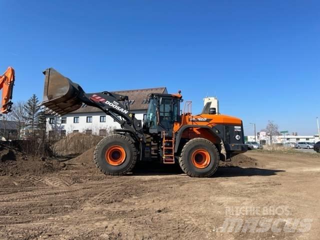Doosan DL420 Kolesové nakladače