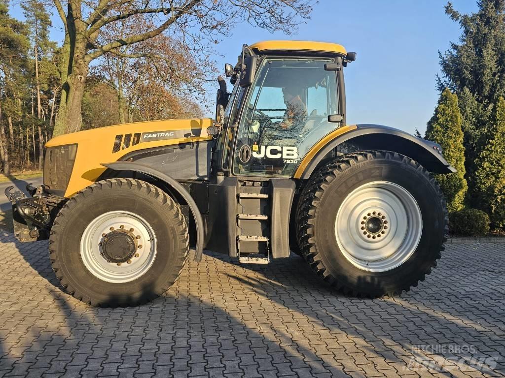 JCB Fastrac 7230 Traktory