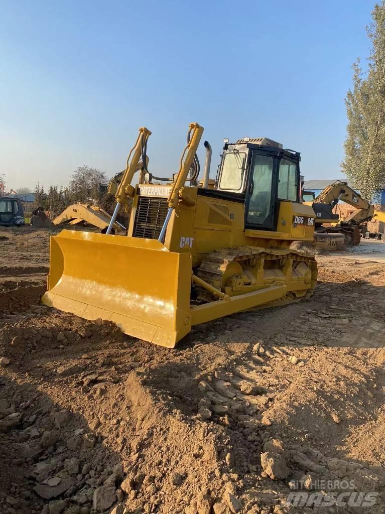 CAT D 6 G Pásové dozéry