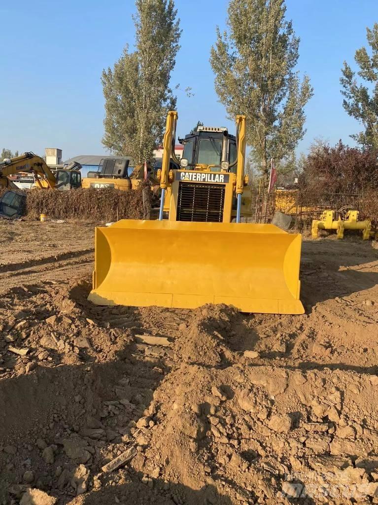 CAT D 6 G Pásové dozéry