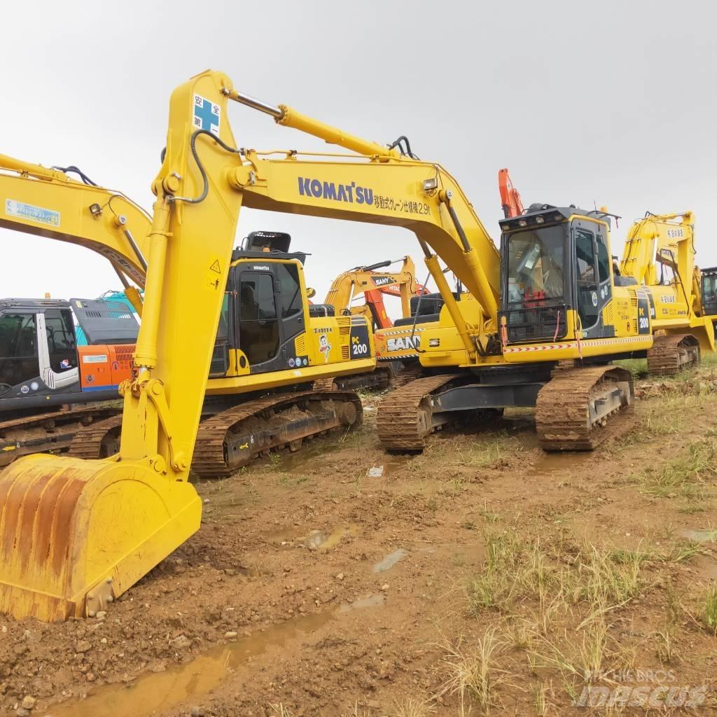 Komatsu PC200-8 Pásové rýpadlá