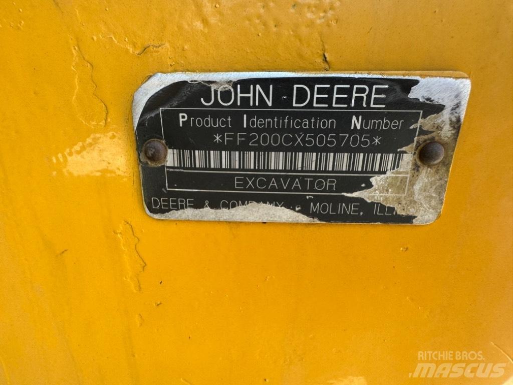DEERE 200 LC Pásové rýpadlá