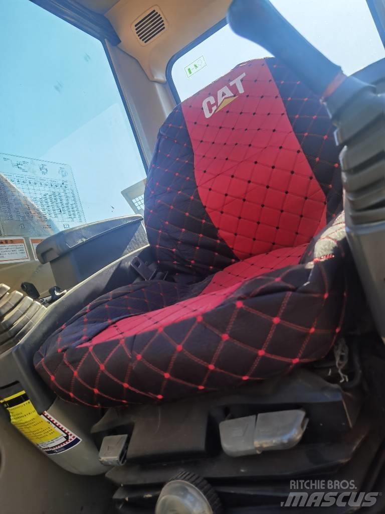CAT 320 C Pásové rýpadlá