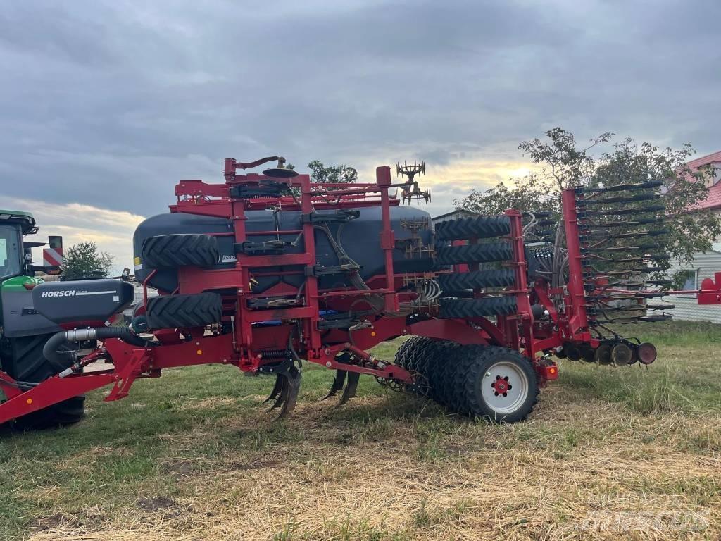 Horsch Focus 6 TD Mechanické sejačky