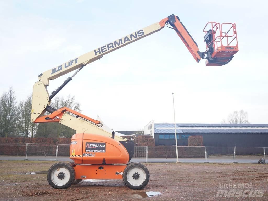 JLG 600 AJ Kĺbové plošiny