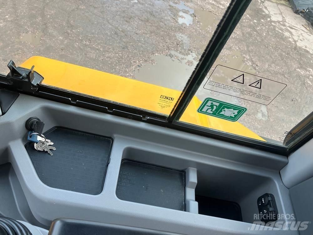 JCB 411 Kolesové nakladače