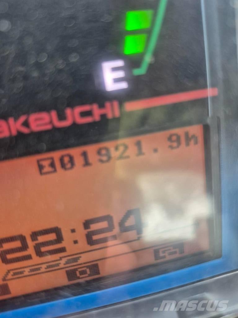 Takeuchi TB 325 R Mini rýpadlá < 7t