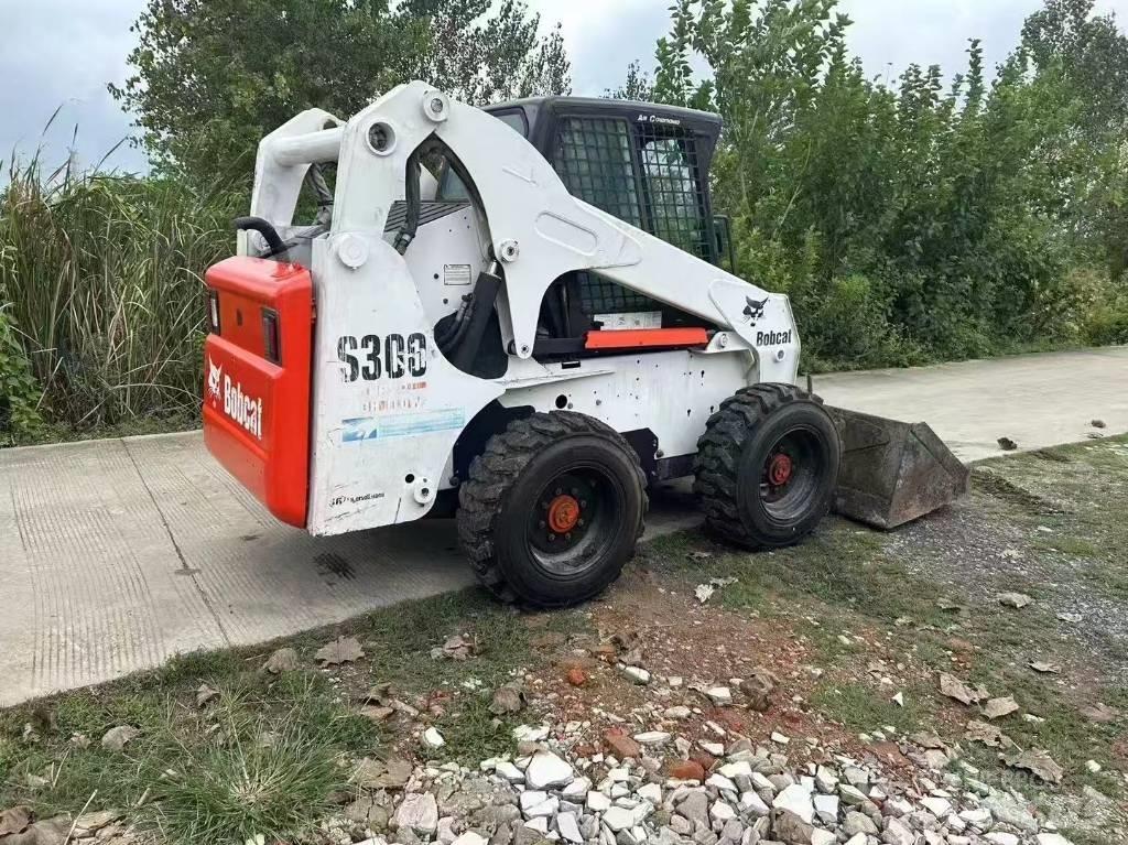 Bobcat S 300 Šmykom riadené nakladače
