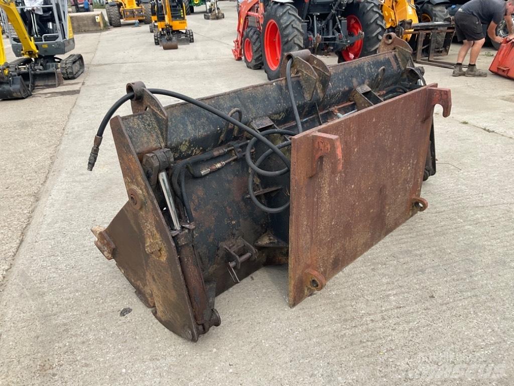 JCB 4 IN 1 BUCKET Lopaty