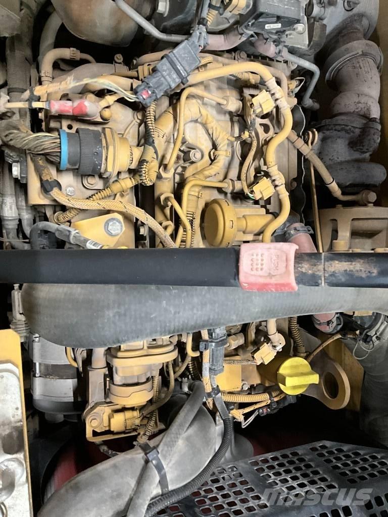 CAT 313 GC Pásové rýpadlá