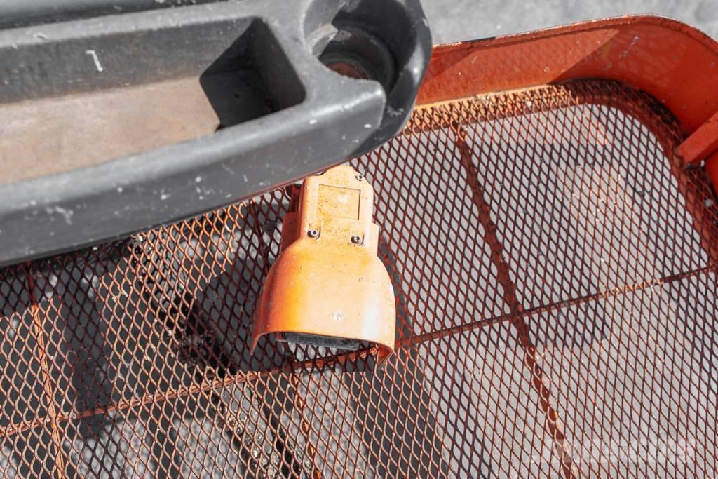 JLG 460 SJ Teleskopické plošiny