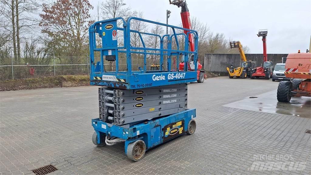 Genie GS4047 Nožnicové zdvíhacie plošiny