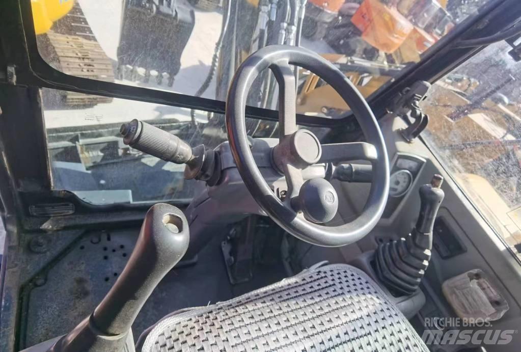 Hyundai Robex 60 W Kolesové rýpadlá