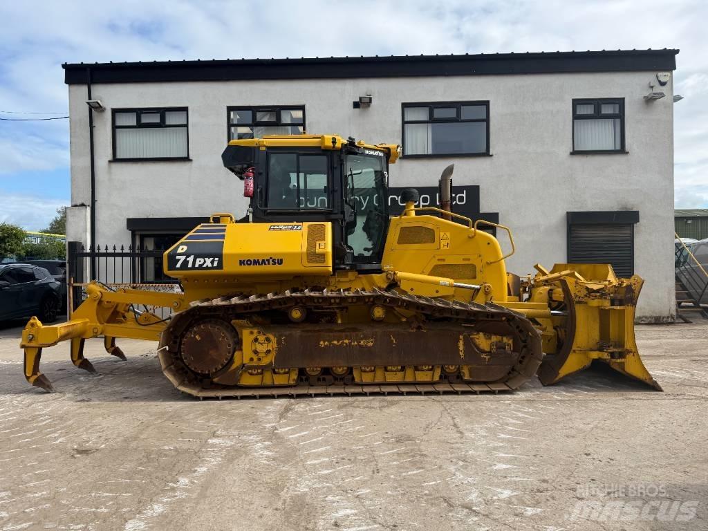 Komatsu D 71P Xi-24 Pásové dozéry