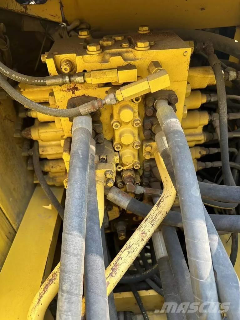 Komatsu PC 240 LC-8 Pásové rýpadlá